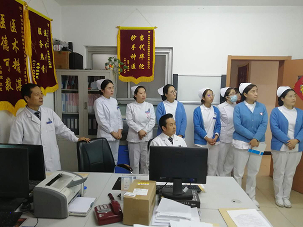 骨科朱瑜琪主任主持骨科小讲课.jpg